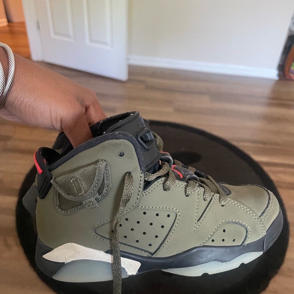 Travis Scott Jordan Retro 6 - Preschool 12C